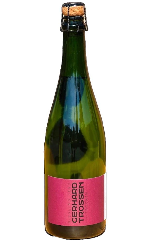 fles sekt van Gerhard Trossen
